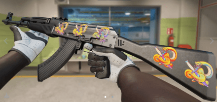 Coiled Strike (Holo) skin