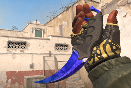 Karambit | Doppler Sapphire. Minimal Wear. Pattern 676